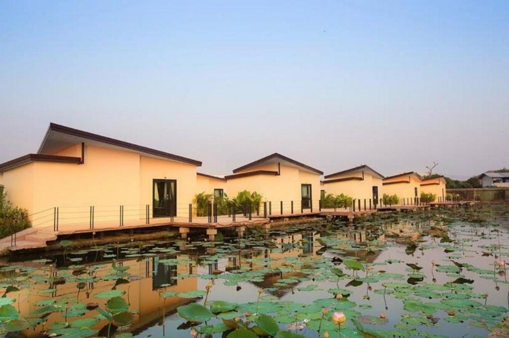 Bua Tara Resort Nong Prue Eksteriør bilde