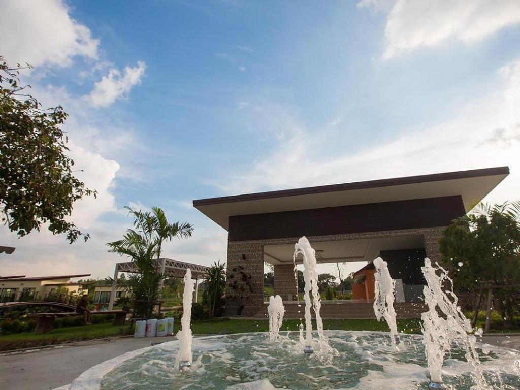 Bua Tara Resort Nong Prue Eksteriør bilde